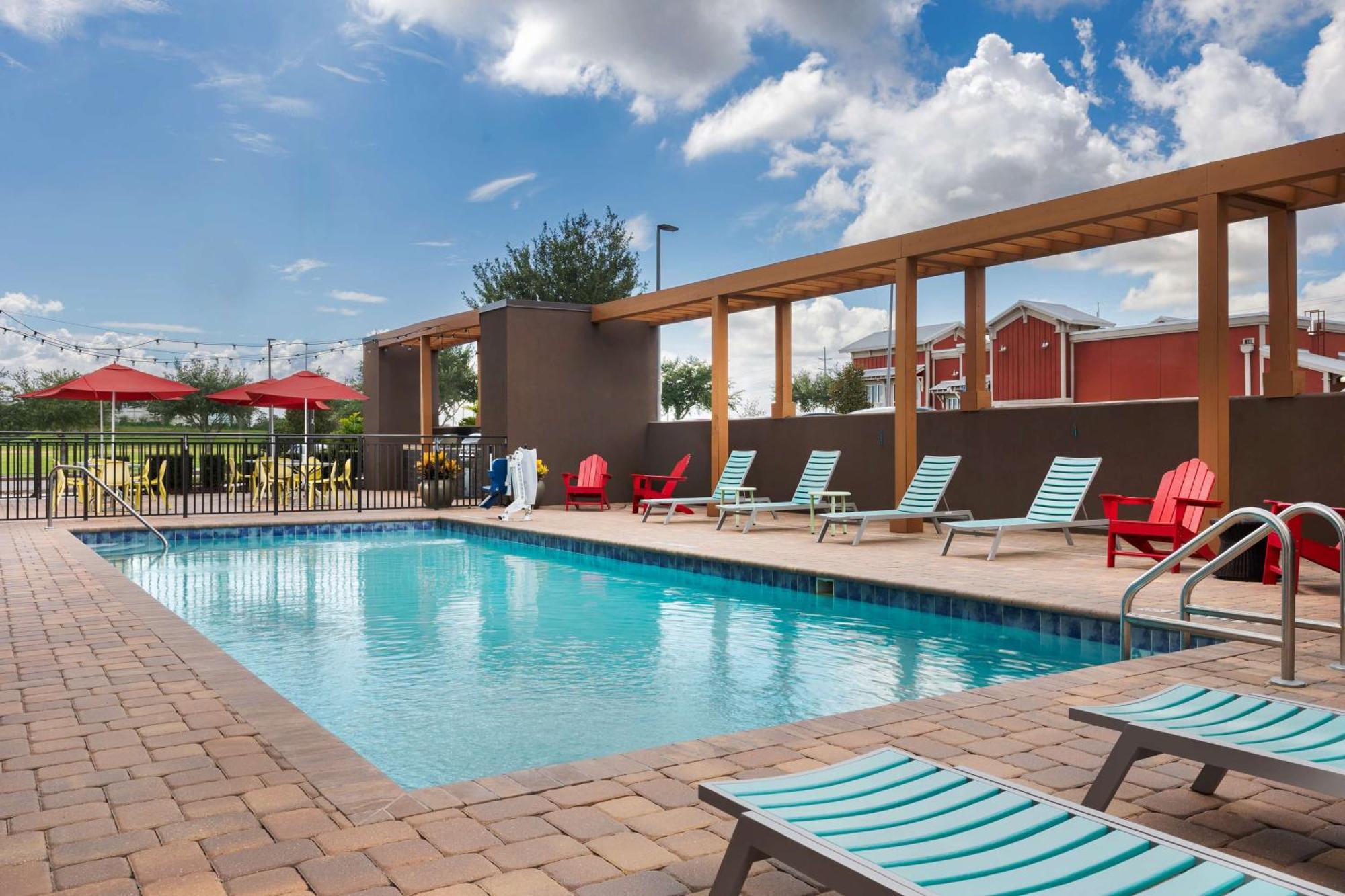 Home2 Suites By Hilton Clermont Bagian luar foto