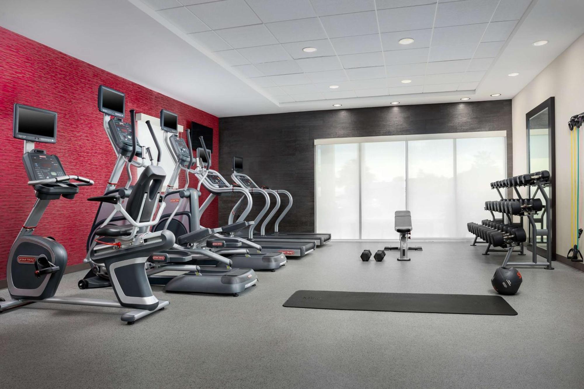 Home2 Suites By Hilton Clermont Bagian luar foto